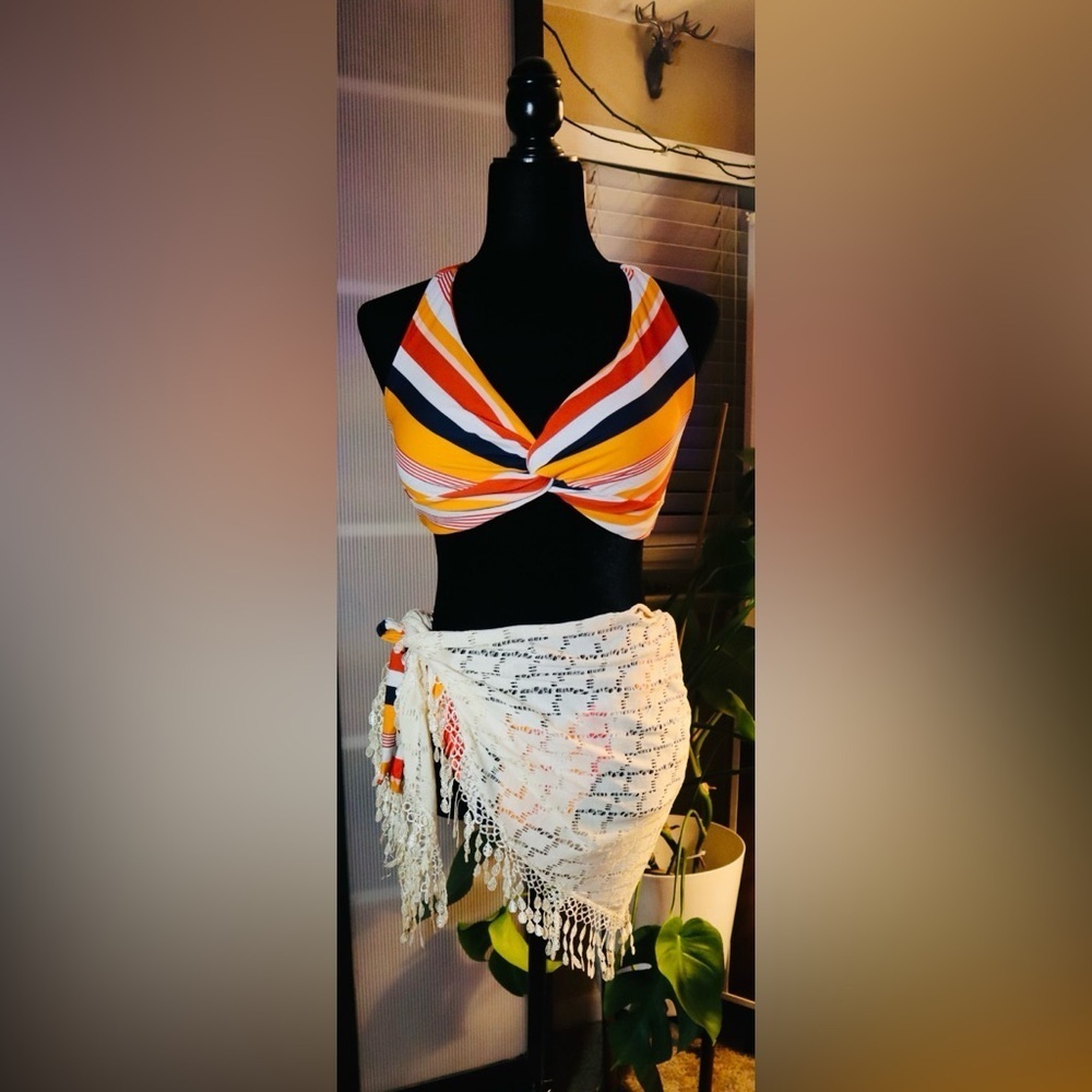 Stunning 🤩 two piece swimsuit! NWOT - Picture 9 of 10